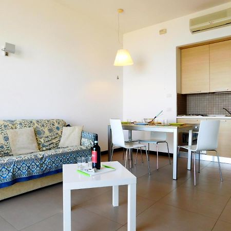 Bilocale Con Favolosa Vista Mare เลวานโต ภายนอก รูปภาพ