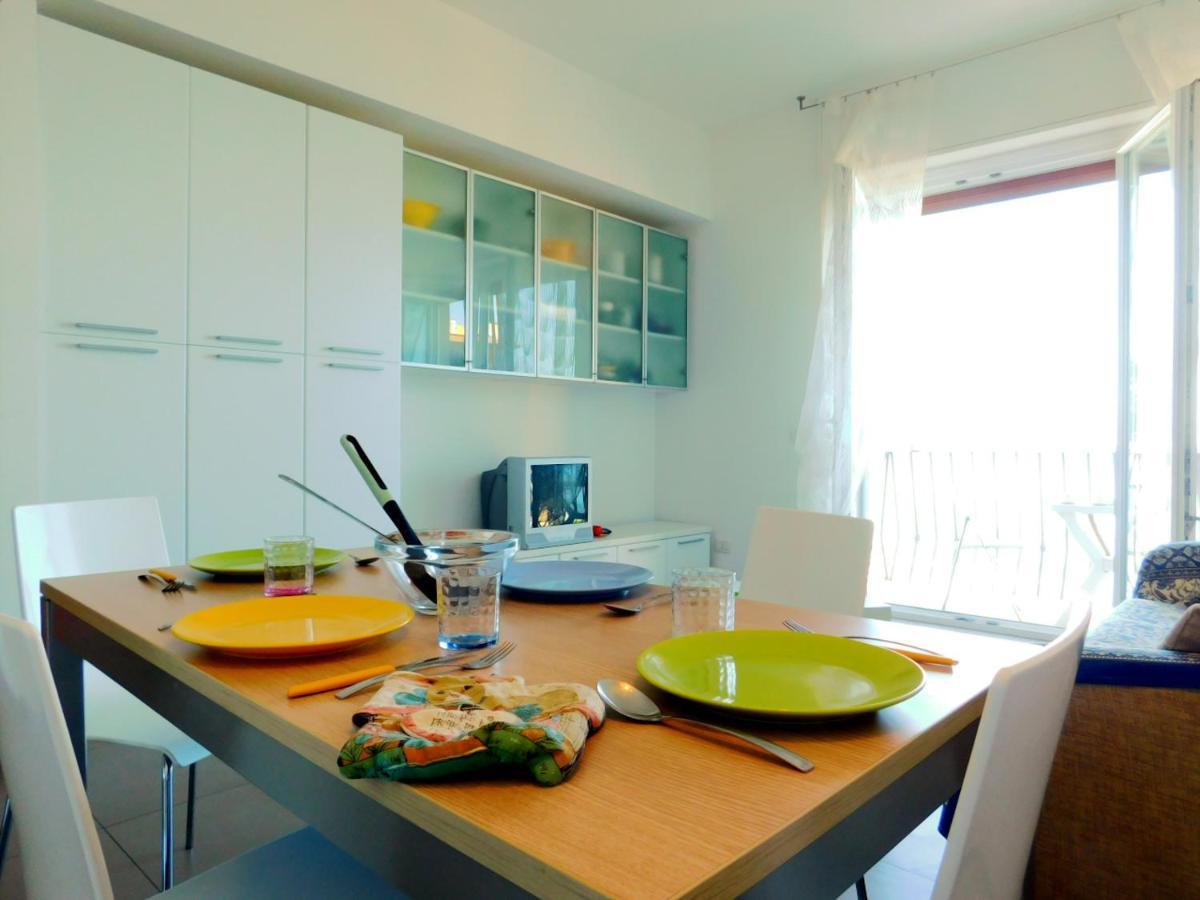 Bilocale Con Favolosa Vista Mare เลวานโต ภายนอก รูปภาพ