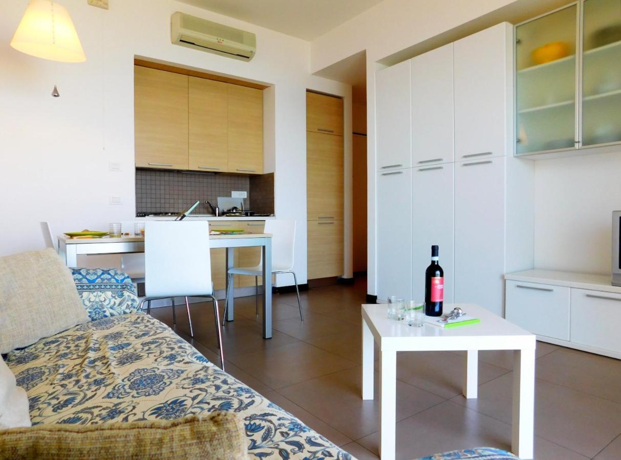 Bilocale Con Favolosa Vista Mare เลวานโต ภายนอก รูปภาพ